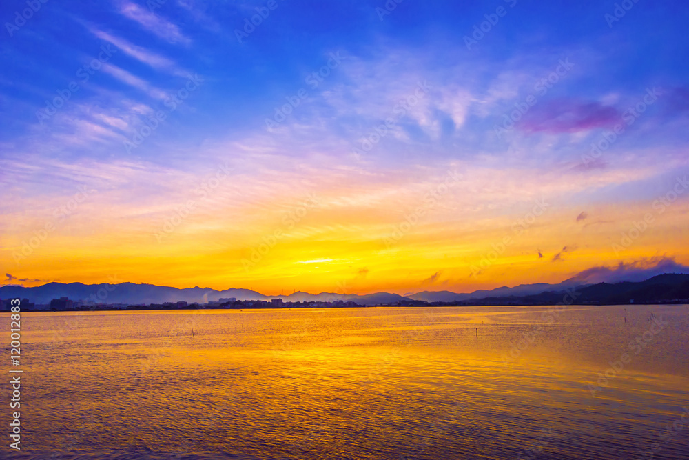 Naklejka premium Sea blue sky 