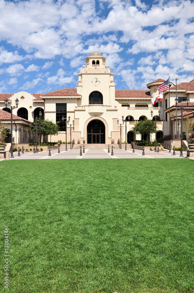 A green lawn frames this view of Temecula City Hall in southern California.