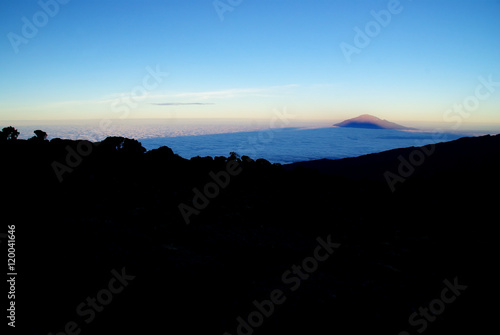 Wallpaper Mural Kilimanjaro: along the Machame route Torontodigital.ca