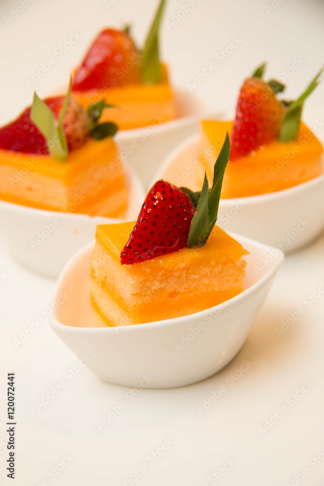 Mini orang cakes and slices decoration strawberry Mini orang cakes and slices decoration strawberry
