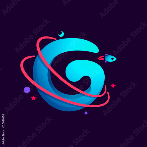 Letter C logo with planet, rocket and orbits lines.