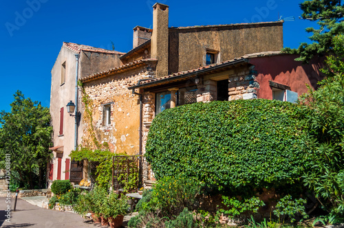 Roussillon et le sentier des ocres.