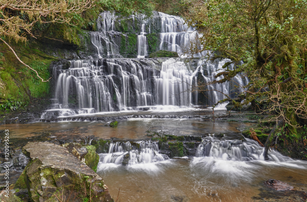 Obraz premium Purakaunui Falls in The Catlins, New Zealand
