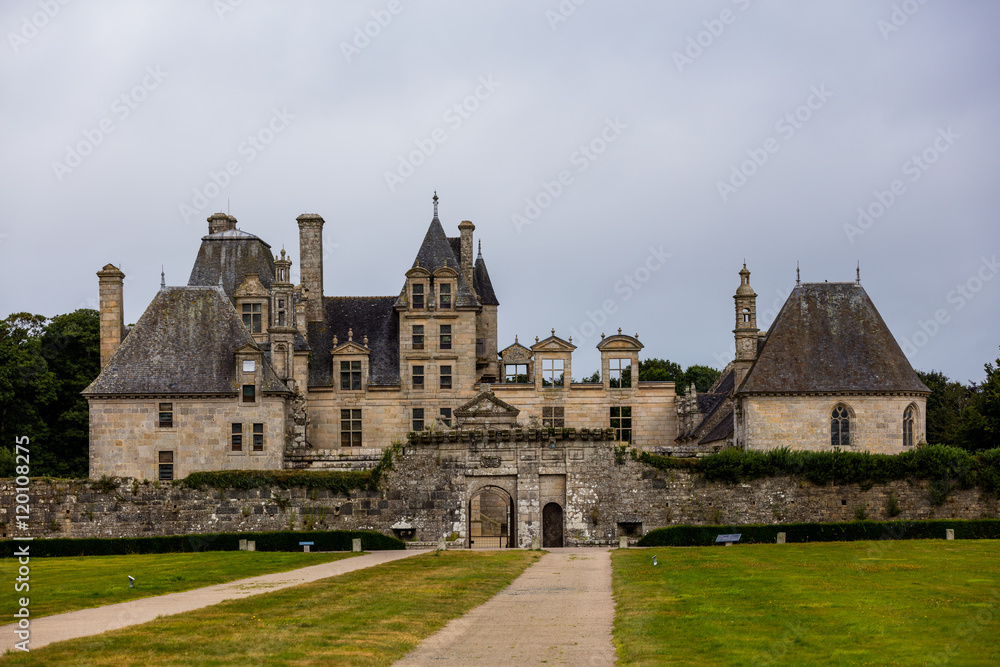 Château de Kerjean - Burg in der Bretagne