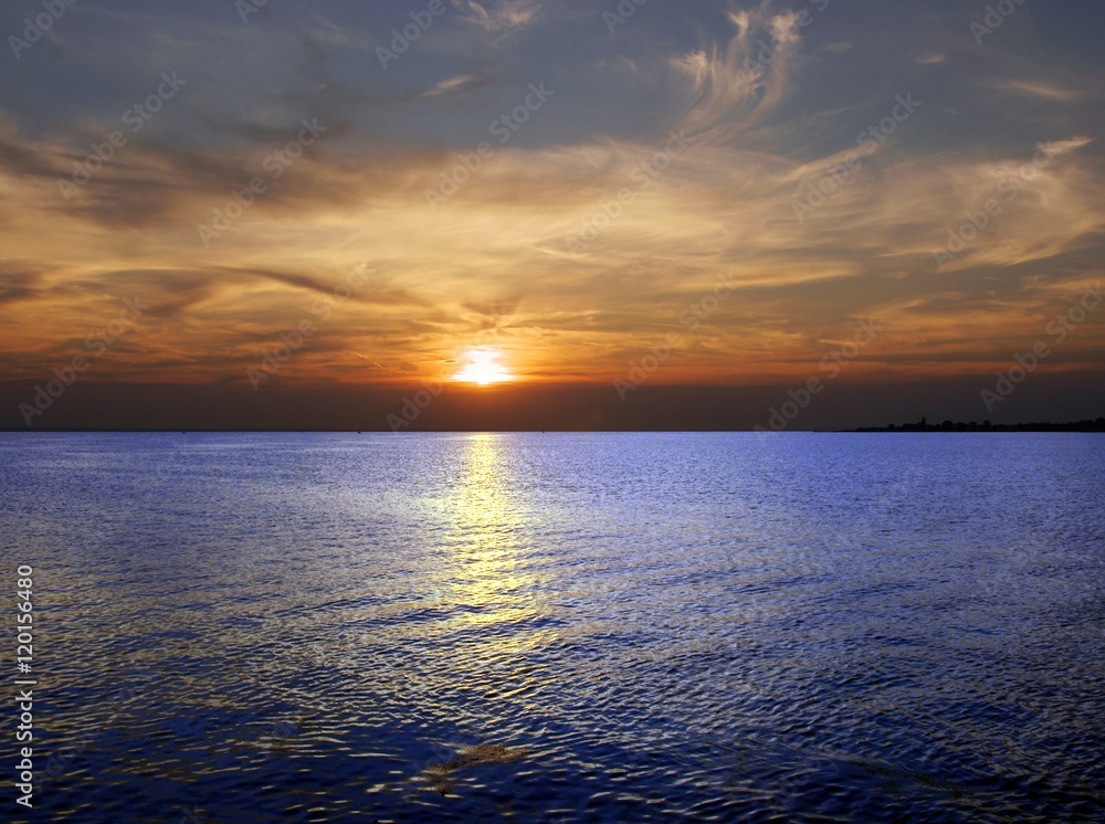 Obraz premium brilliant sunset at Baltic sea-side
