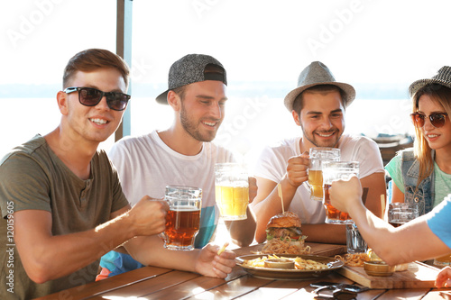 Group of friends hanging ou...