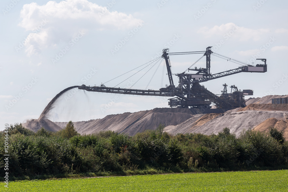 absetzer machine in an open cast mining in germany absetzer machine in an open cast mining in germany