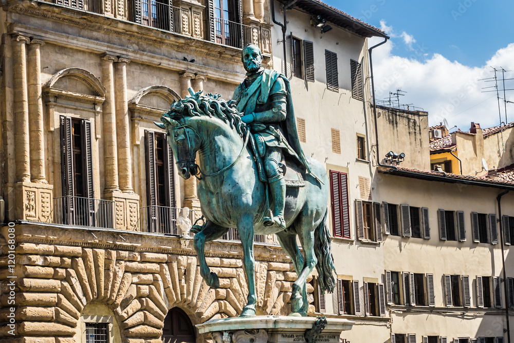 Naklejka premium Cosimo I Medici Statue (1598). Piazza della Signoria, Florence.