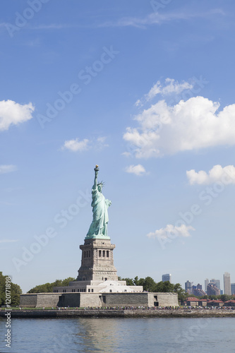 自由の女神　ニューヨーク © tsuppyinny