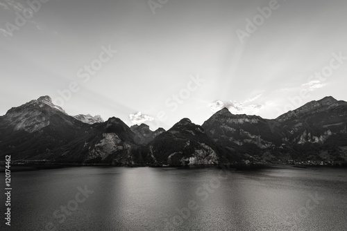 Fototapet Mountainous landscape