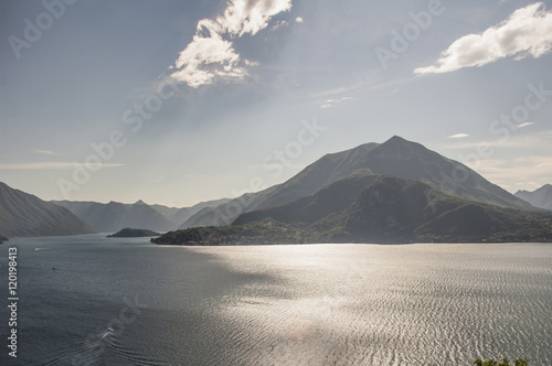 landscape of lago di como