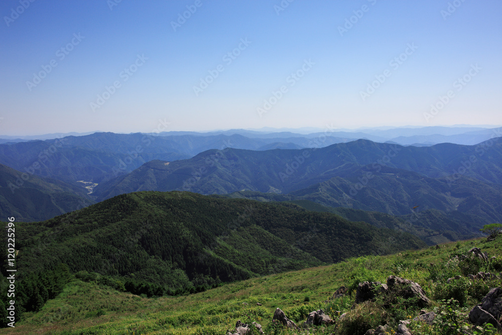 Obraz premium 四国カルストからの山並み