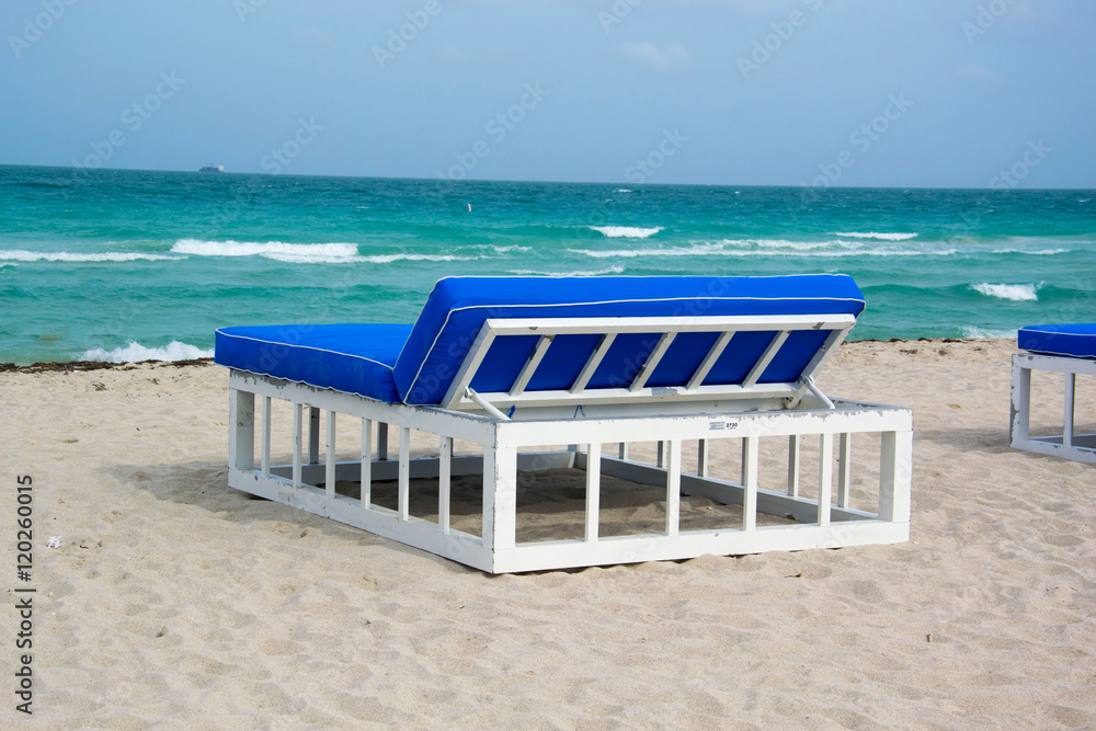 Fototapeta premium Liege am Strand