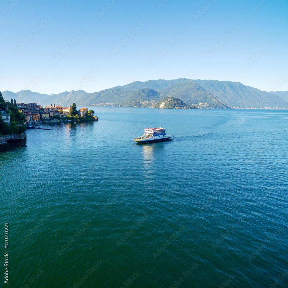 Varenna - Lago di Como (IT) - Vista aerea di Ferry 