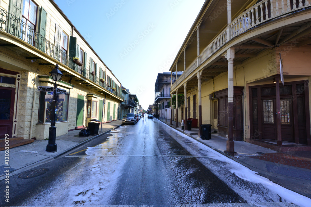 Obraz premium The streets of the French Quarter of New Orleans in Louisiana.