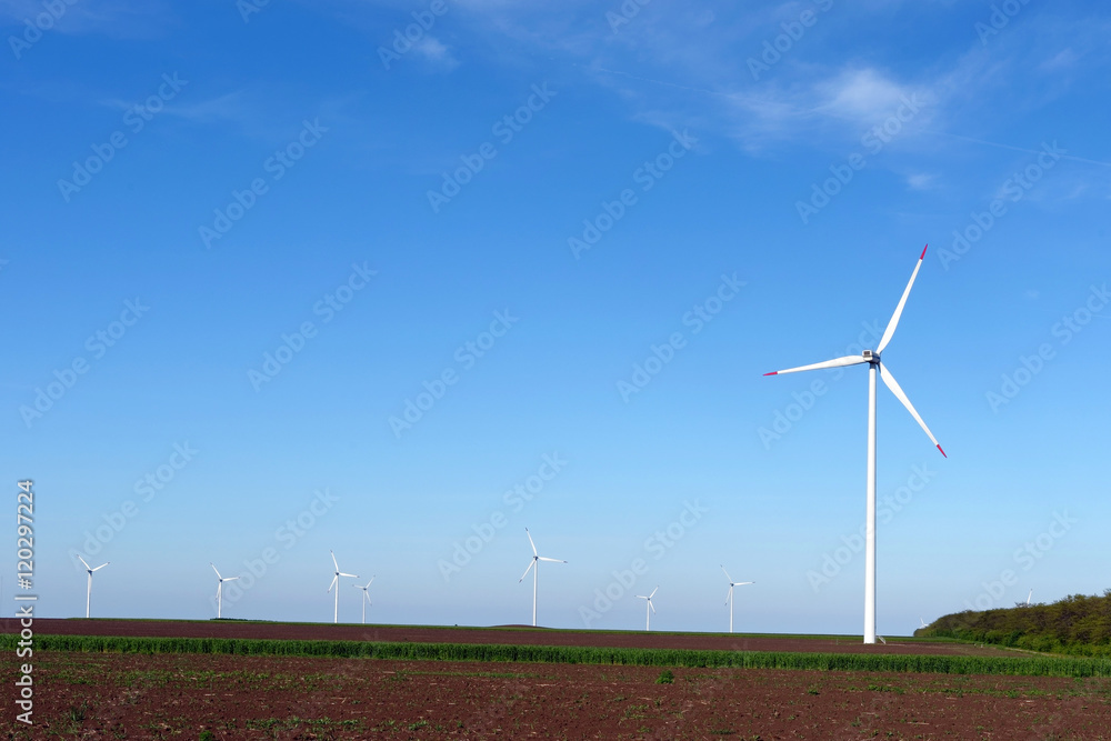 Windmill for renewable electric energy production Windmill for renewable electric energy production