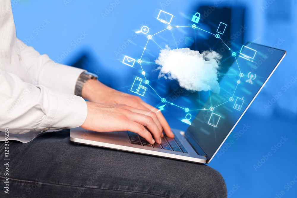 Fototapeta premium Hand working with a Cloud Computing diagram