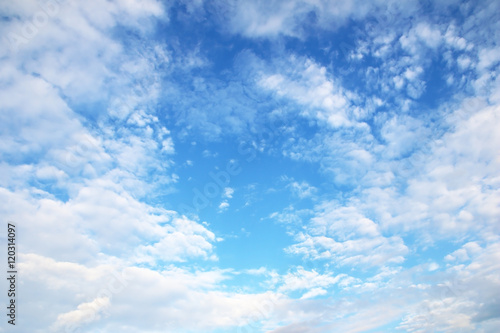 Fototapeta Naklejka Na Ścianę i Meble -  Bright blue sky with white clouds
