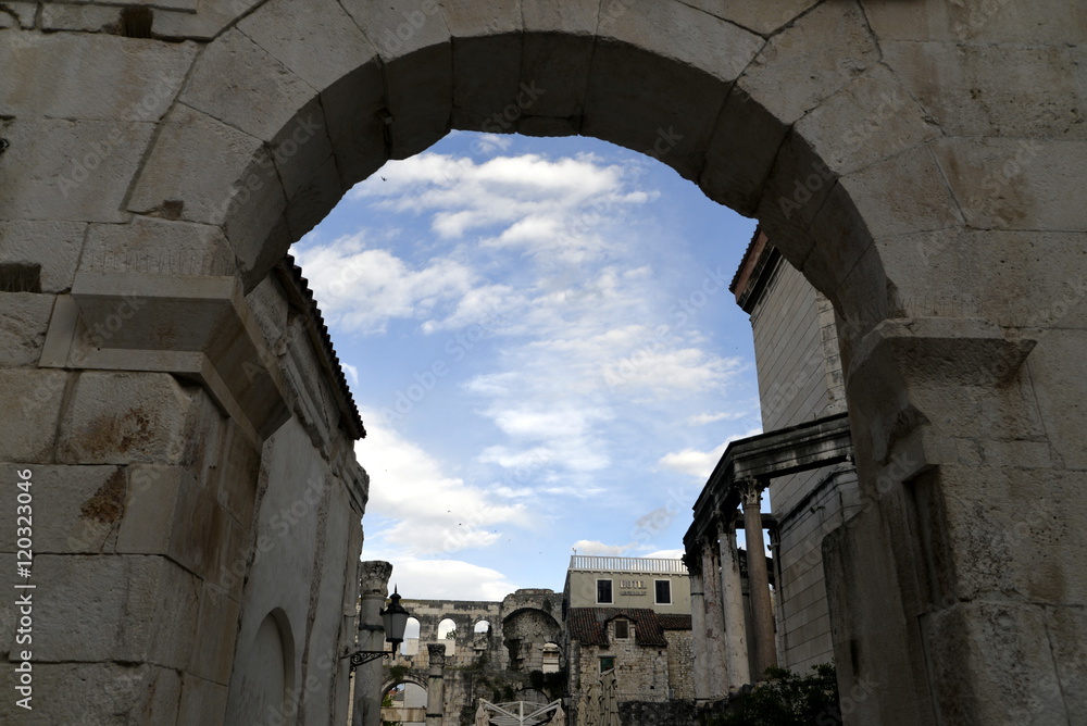 Fototapeta premium SPLIT