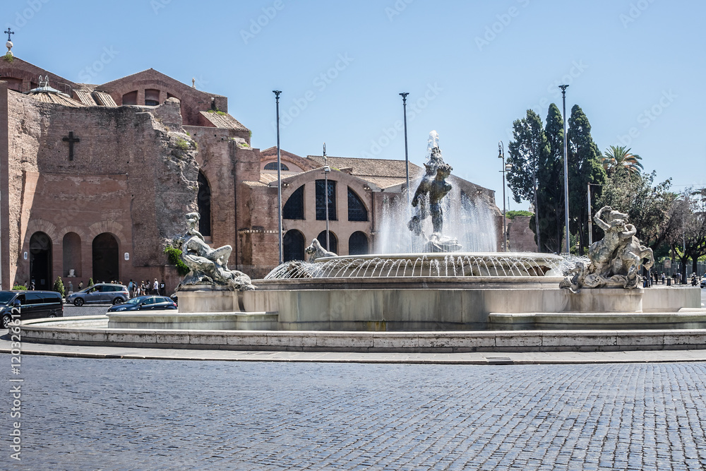 Obraz premium The Fountain of the Naiads on Piazza della Repubblica in Rome. Italy.