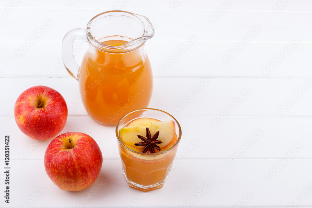 Fresh apple juice Fresh apple juice
