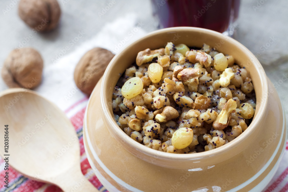 Kutia - sweet grain pudding, the traditional first dish of Christmas Eve supper served in Eastern European countries Kutia - sweet grain pudding, the traditional first dish of Christmas Eve supper served in Eastern European countries