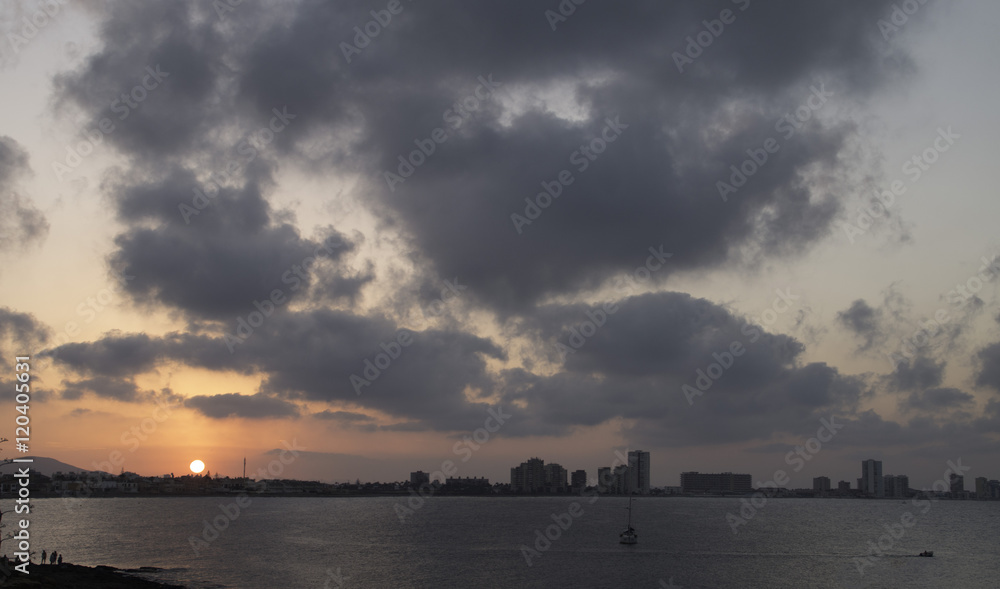 Fototapeta premium Atardecer en Cabo de Palos, Cartagena, Murcia