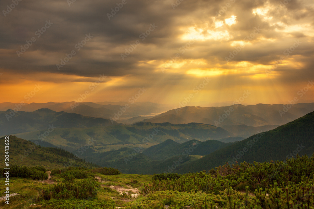 Obraz premium Sunset in mountains