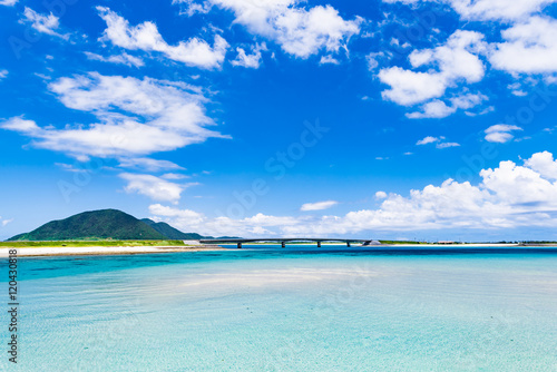 Fototapeta Naklejka Na Ścianę i Meble -  Sea, clouds, landscape. Okinawa, Japan, Asia.