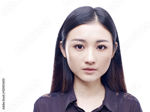 Obraz na płótnie portrait of a young asian woman, isolated on white background