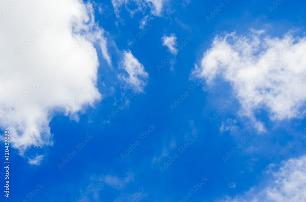 Fototapeta premium Beautiful blue sky with big white clouds on sunny day