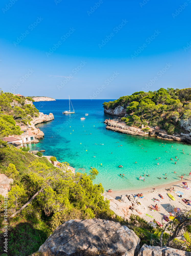 Naklejka premium Bucht malerisch idyllisch Strand Meer Spanien Mallorca
