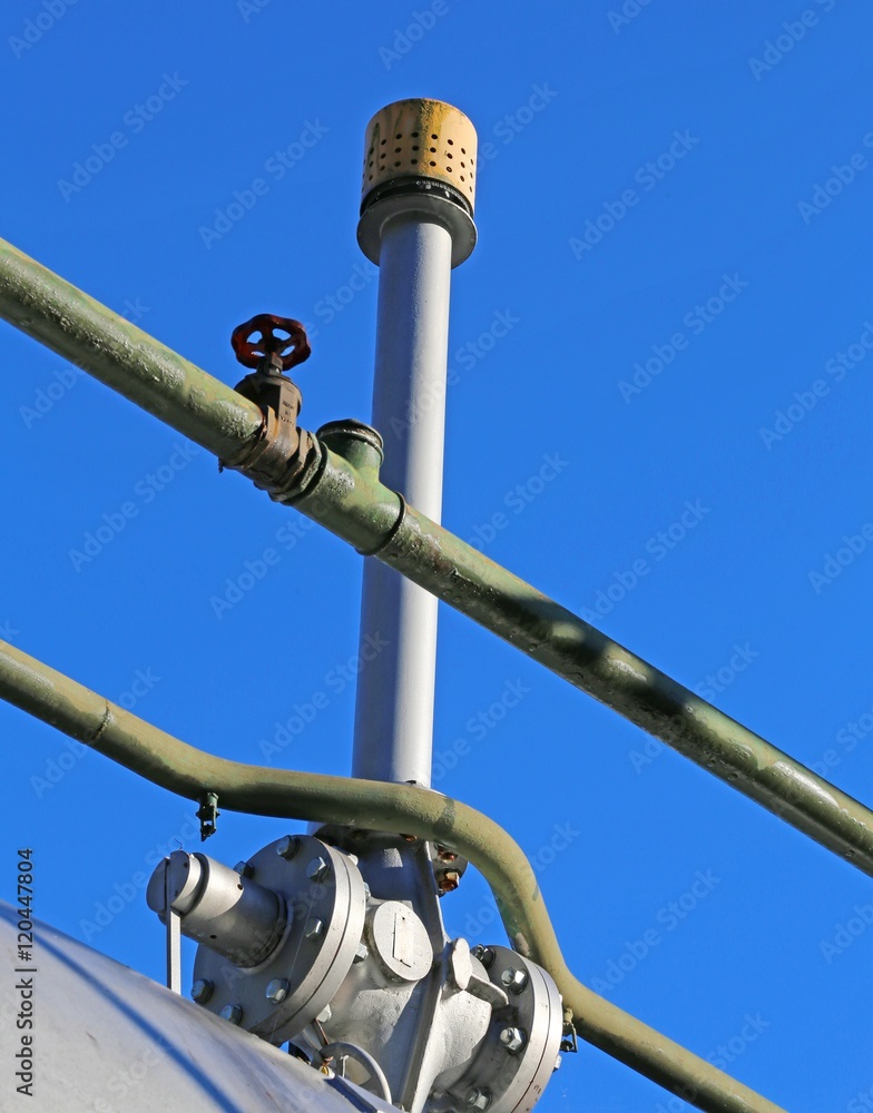 vent valve above the great underpressure container for the gas vent valve above the great underpressure container for the gas
