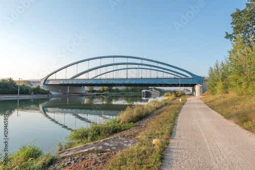 Brücke über den Main-Donau Kanal bei Erlangen