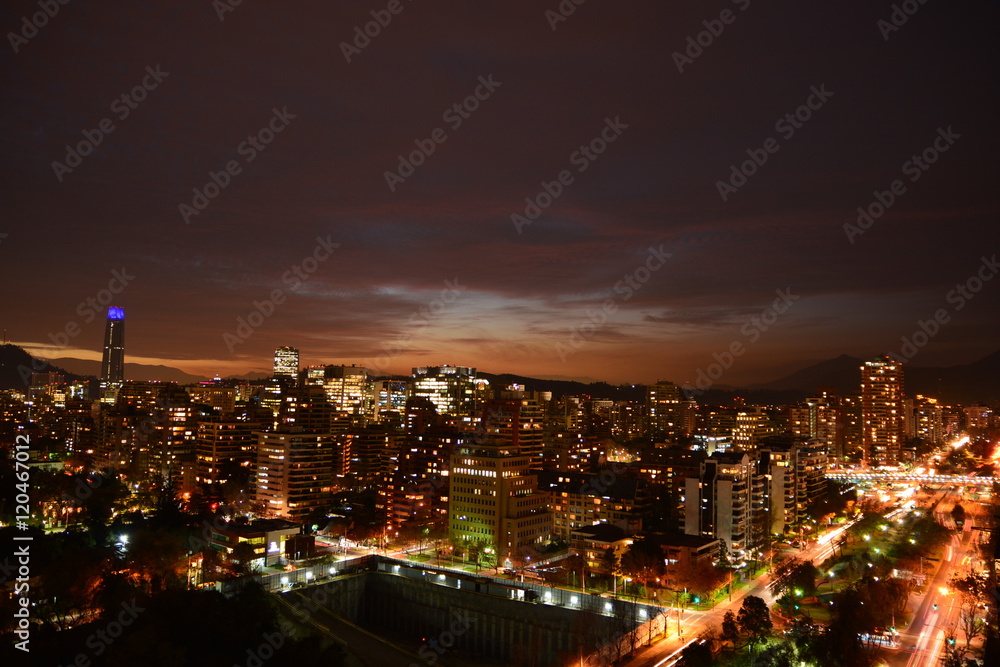 Fototapeta premium Amazing sunset in Santiago Chile