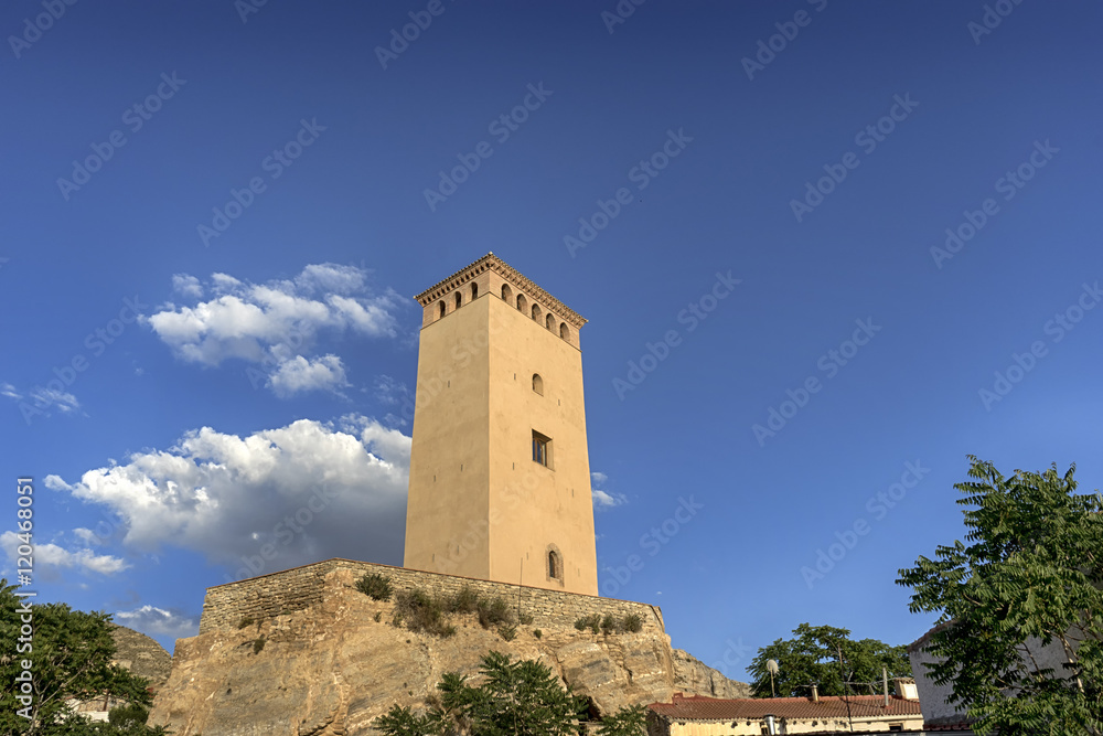 torre albarrana del castillo de Maleunda en la provincia de Zaragoza, España