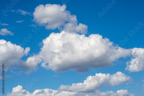 Blue sky with white cloud closeup © kaloriya