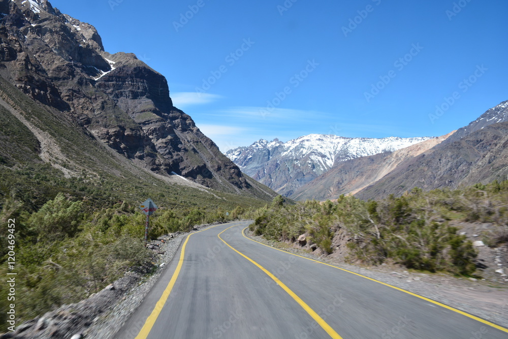 Fototapeta premium landscape of mountains and valley in Chile