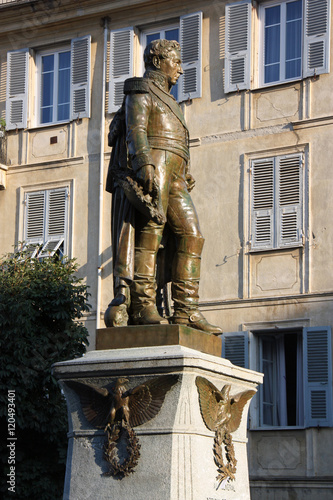 Corse, statue du duc de Padoue à Corte © JFBRUNEAU