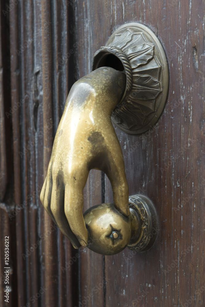 Fototapeta premium Close-up of door handle, Zona Centro, San Miguel de Allende, Gua