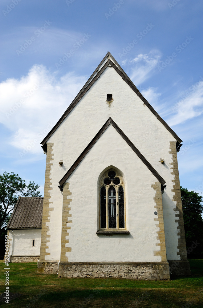 Fototapeta premium Evangelisch-Lutherische Katharinenkirche von Liiva / Muhu