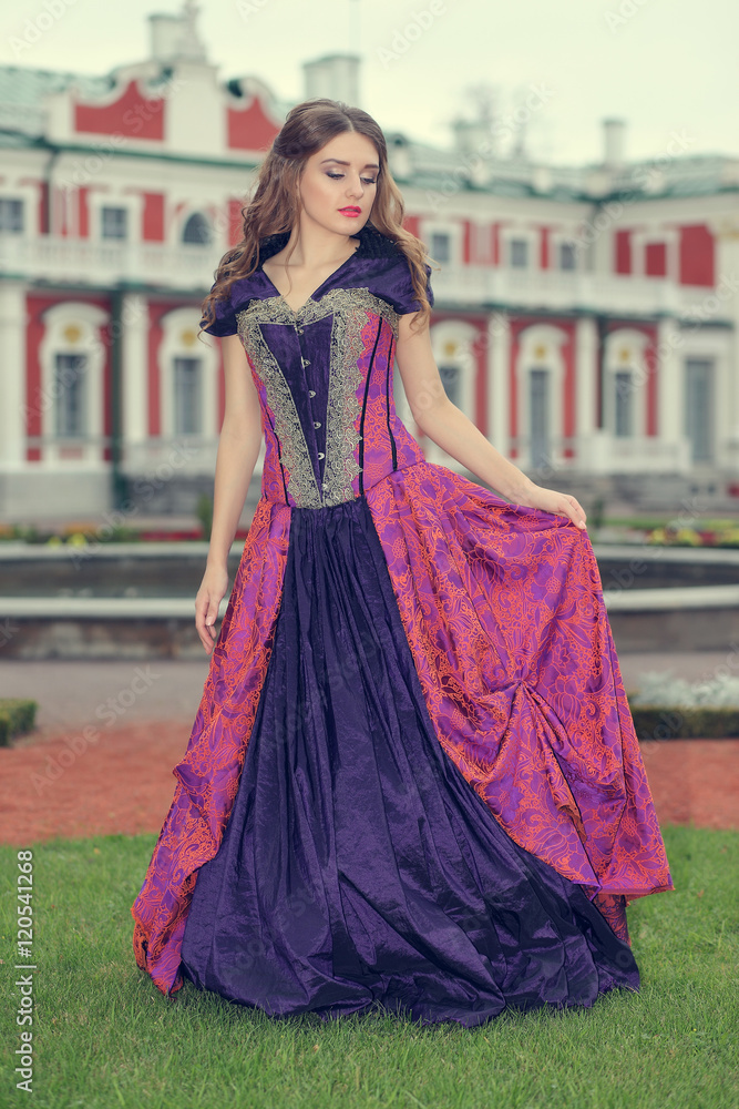 Fototapeta premium girl in a classic ball gown
