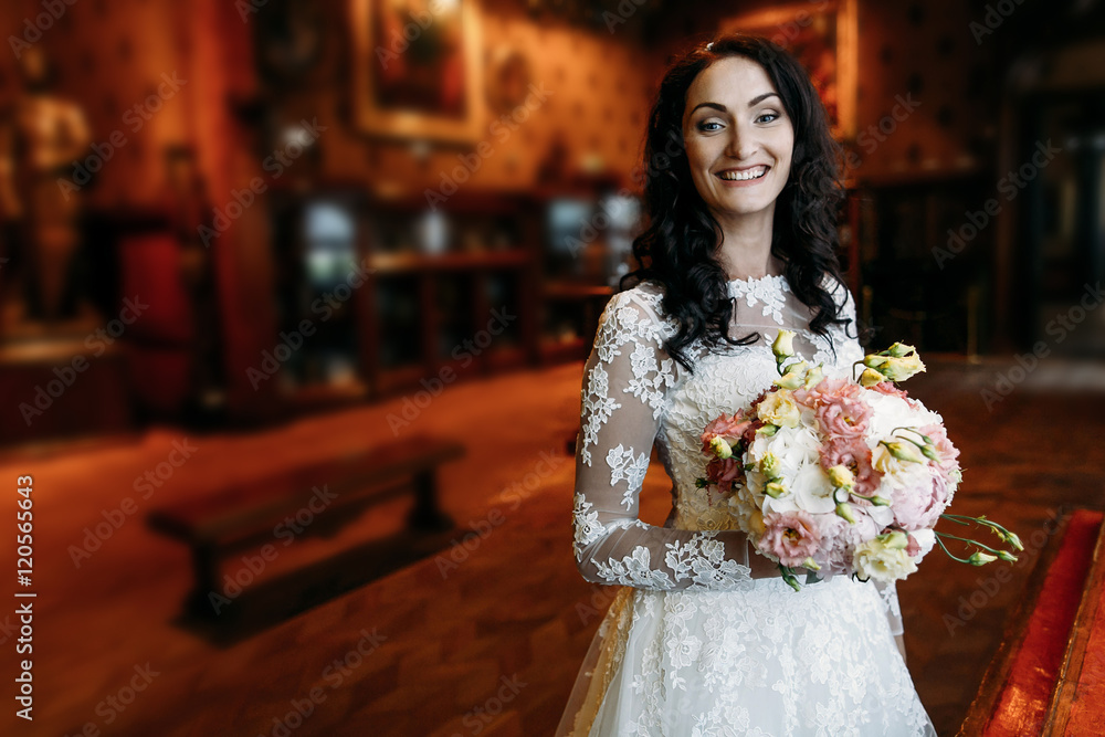 Fototapeta premium Happy smiling brunette bride