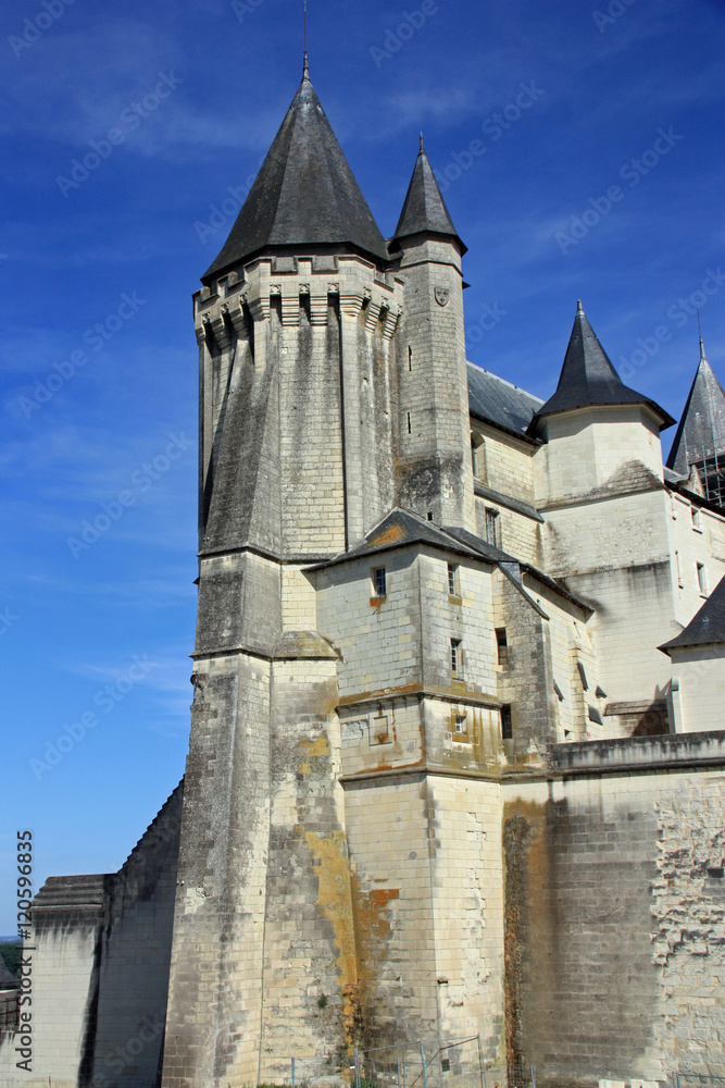 Tour à contrefort au château de Saumur, France