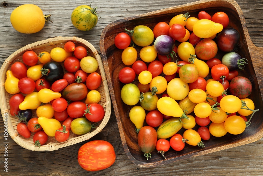Tomatoes. Tomatoes.