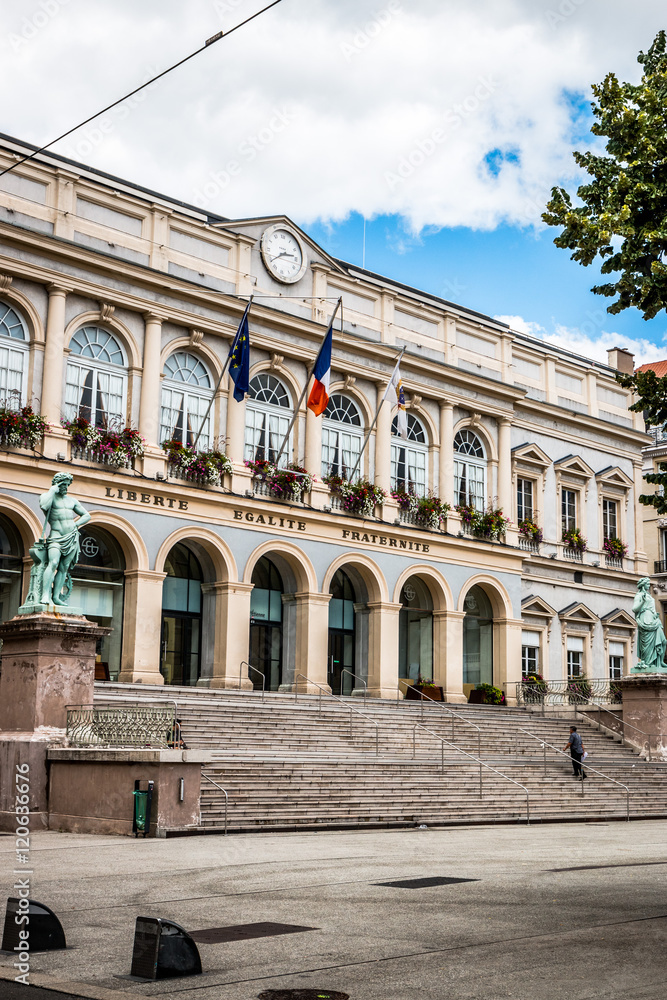 Fototapeta premium L'hôtel de ville de Saint-Etienne