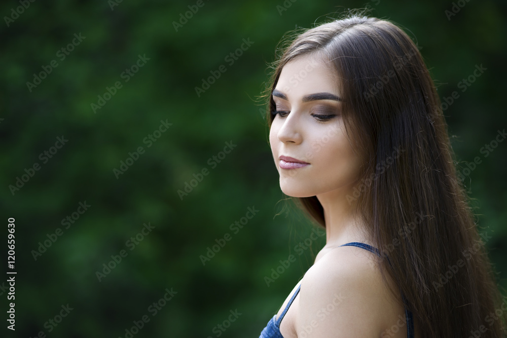 Close-up portrait of a beautiful young caucasian woman with clean skin, long hair and casual makeup Close-up portrait of a beautiful young caucasian woman with clean skin, long hair and casual makeup