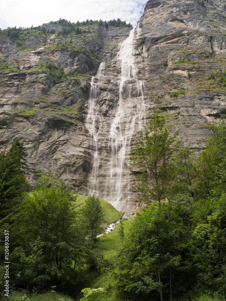 Lauterbrunnen, Suiza OLYMPUS DIGITAL CAMERA