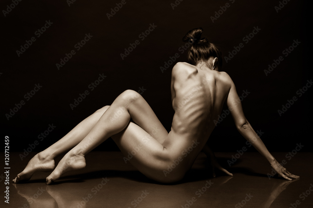 Art photo of sexy nude woman black and white Foto, Poster, Wandbilder bei  EuroPosters