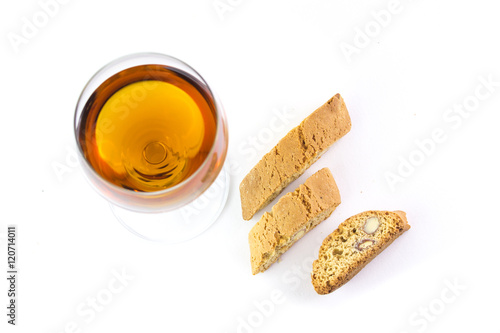 Bicchiere di cantucci con vin santo